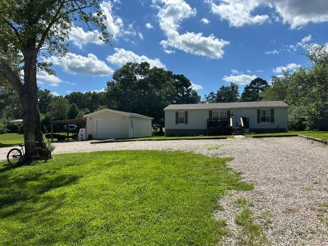 649 Eagle Avenue, Summersville, MO 65571
