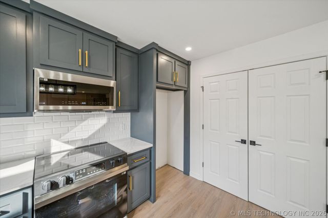 909 W Albuquerque Street, Broken Arrow, OK 74011