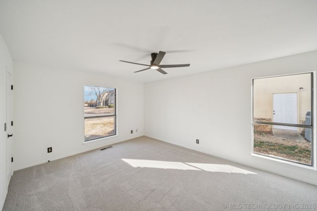 909 W Albuquerque Street, Broken Arrow, OK 74011