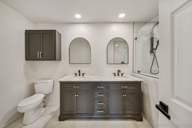 909 W Albuquerque Street, Broken Arrow, OK 74011