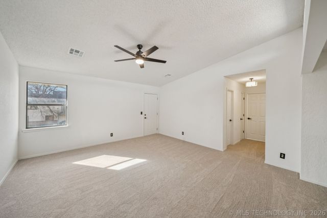 909 W Albuquerque Street, Broken Arrow, OK 74011