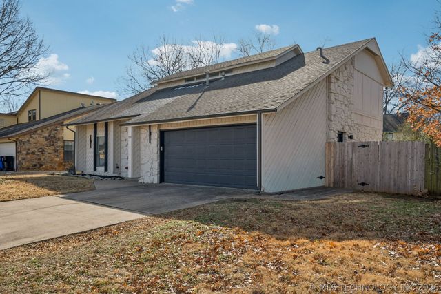 909 W Albuquerque Street, Broken Arrow, OK 74011
