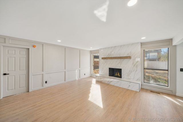 909 W Albuquerque Street, Broken Arrow, OK 74011