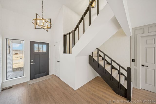 909 W Albuquerque Street, Broken Arrow, OK 74011