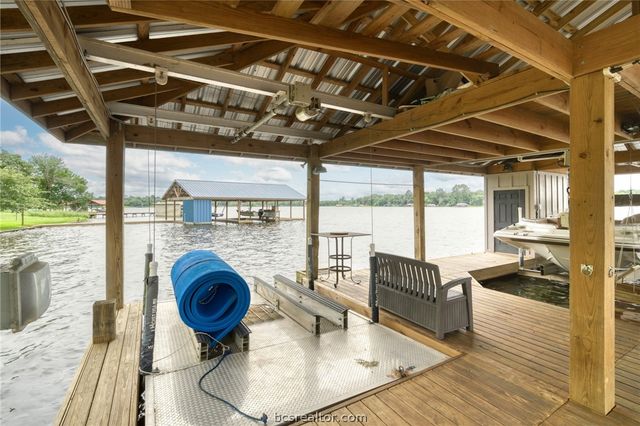 11452 Riley Green Road, Franklin, TX 77856