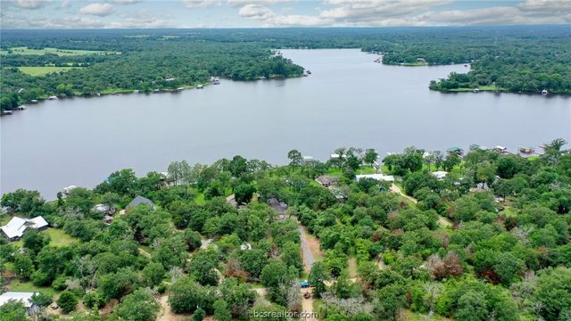 11452 Riley Green Road, Franklin, TX 77856