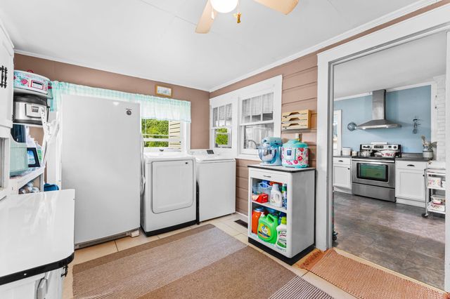 726 Foster Rd, Inman, SC 29349