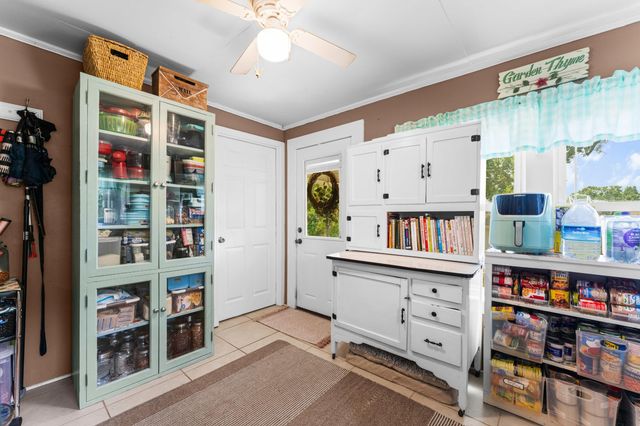 726 Foster Rd, Inman, SC 29349