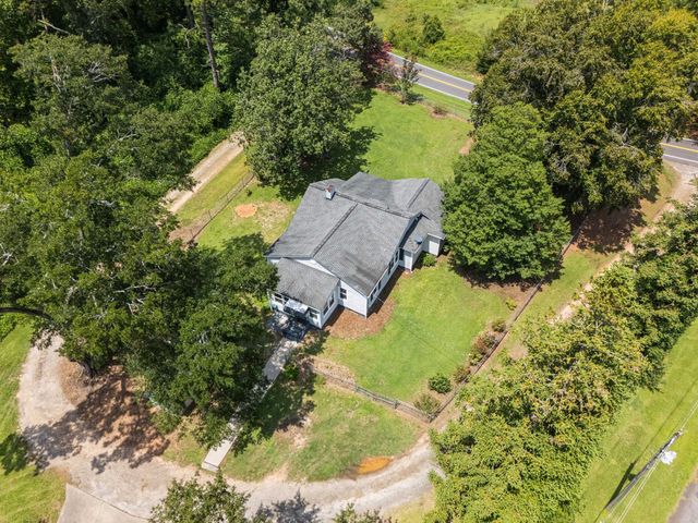 726 Foster Rd, Inman, SC 29349