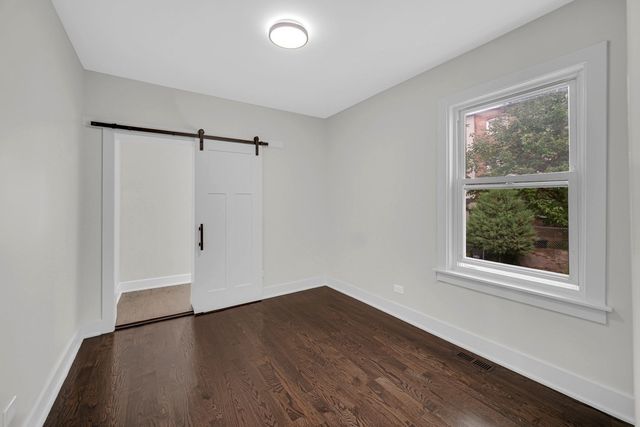 3048 N Marmora Avenue, Chicago, IL 60634