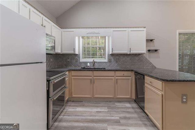 328 Allatoona Shores Drive, Canton, GA 30114