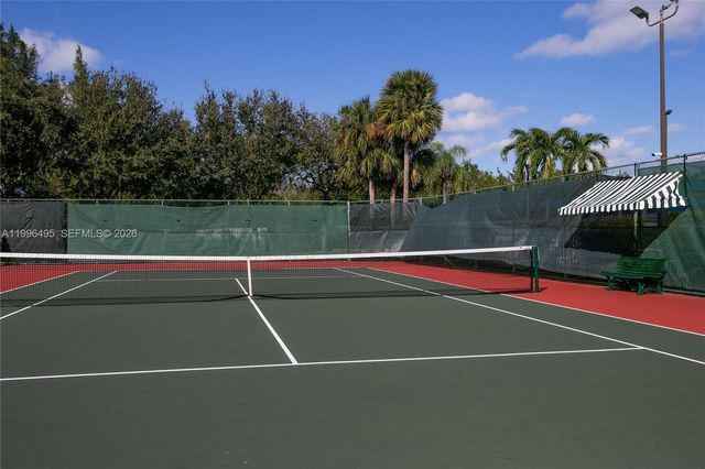 951 Doveplum Ct 951, Hollywood, FL 33019