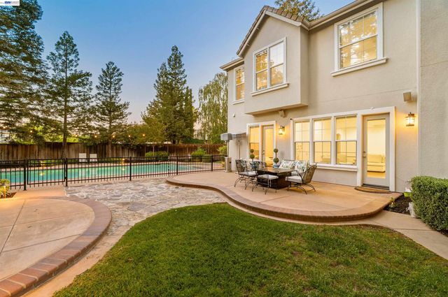 3867 Picard Ave, Pleasanton, CA 94588