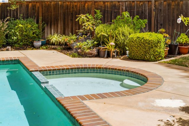 3867 Picard Ave, Pleasanton, CA 94588
