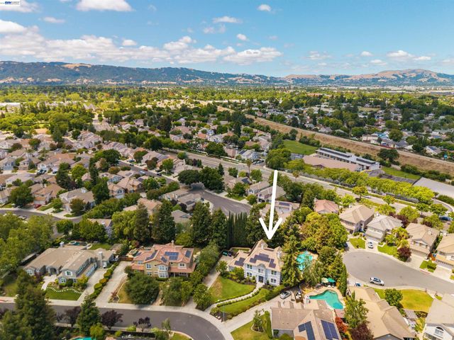 3867 Picard Ave, Pleasanton, CA 94588