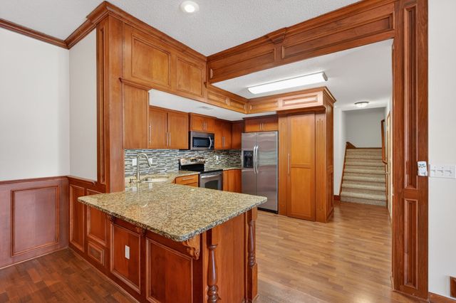 5484 Longview Court 6, Johnston, IA 50131