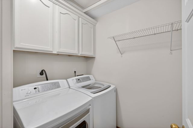 5484 Longview Court 6, Johnston, IA 50131