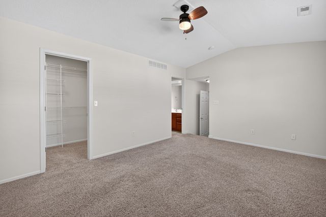 5484 Longview Court 6, Johnston, IA 50131