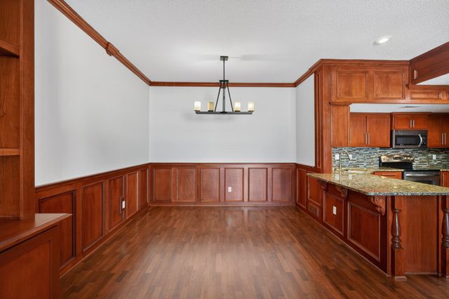 5484 Longview Court 6, Johnston, IA 50131