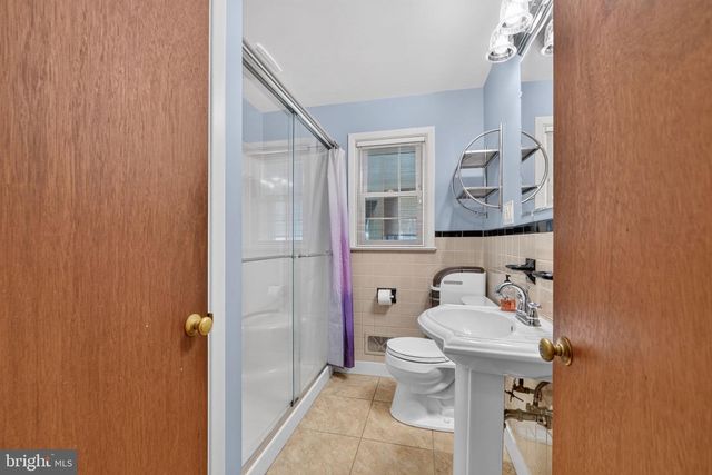 4 BAUER AVE, Willow Street, PA 17584