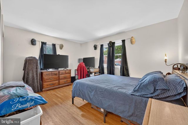4 BAUER AVE, Willow Street, PA 17584