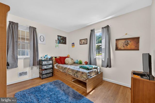 4 BAUER AVE, Willow Street, PA 17584