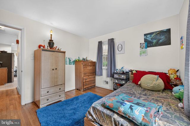 4 BAUER AVE, Willow Street, PA 17584