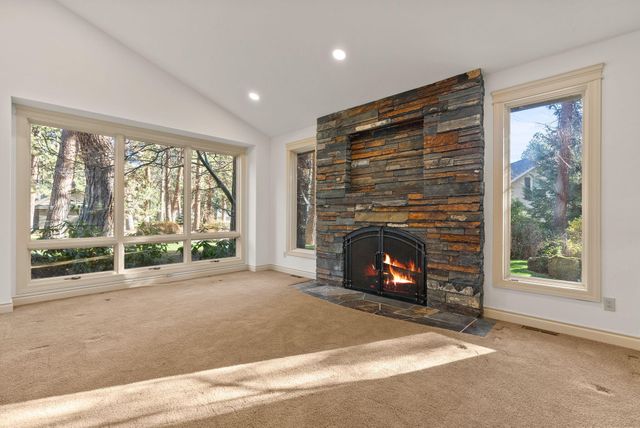 20375 SE Big Bear Court, Bend, OR 97702