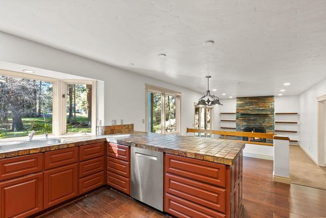 20375 SE Big Bear Court, Bend, OR 97702