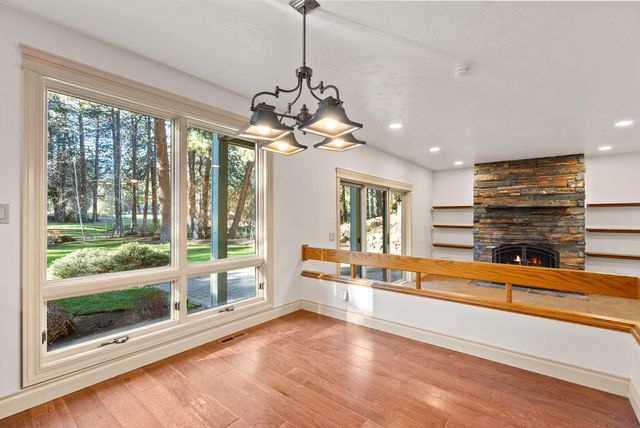 20375 SE Big Bear Court, Bend, OR 97702