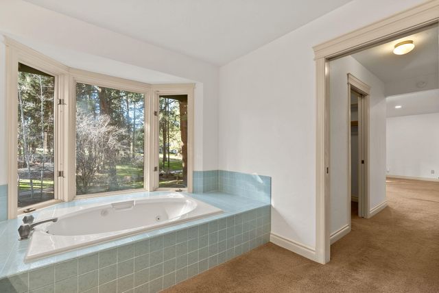 20375 SE Big Bear Court, Bend, OR 97702