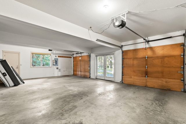 20375 SE Big Bear Court, Bend, OR 97702