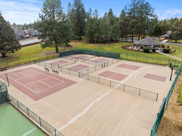 20375 SE Big Bear Court, Bend, OR 97702