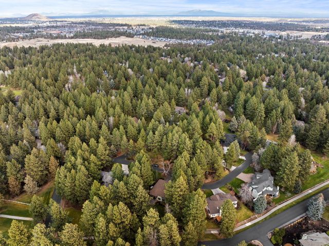 20375 SE Big Bear Court, Bend, OR 97702