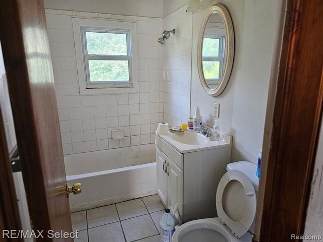 1838 Tebo Stree NE Tebo Street, Flint, MI 48503