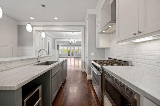 519 E 28th Street, Houston, TX 77008