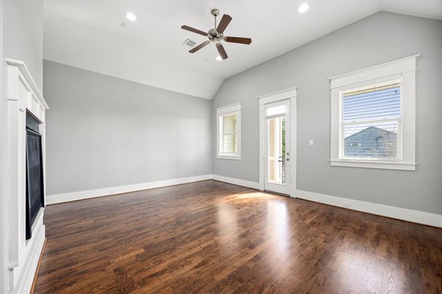519 E 28th Street, Houston, TX 77008