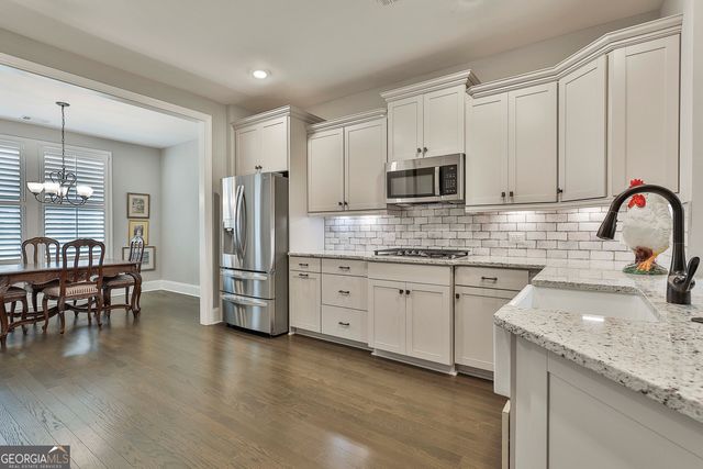 527 Hazelnut Drive, Peachtree City, GA 30269