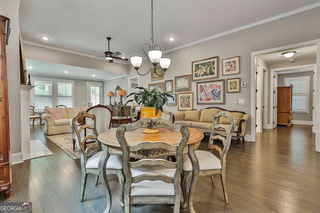 527 Hazelnut Drive, Peachtree City, GA 30269