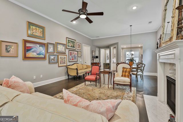 527 Hazelnut Drive, Peachtree City, GA 30269