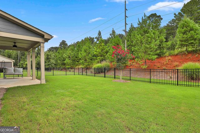 527 Hazelnut Drive, Peachtree City, GA 30269