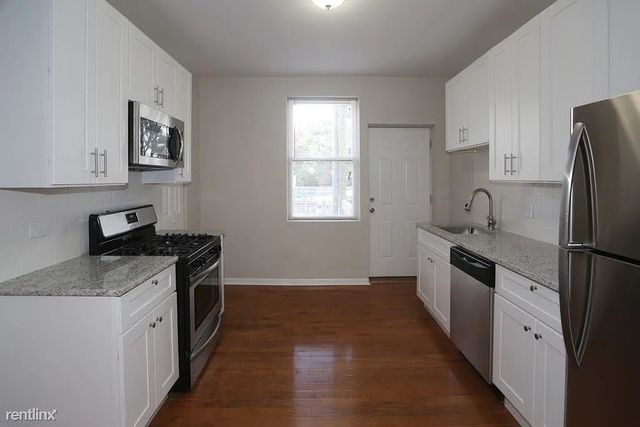 3916 W Altgeld Street 1, Chicago, IL 60647