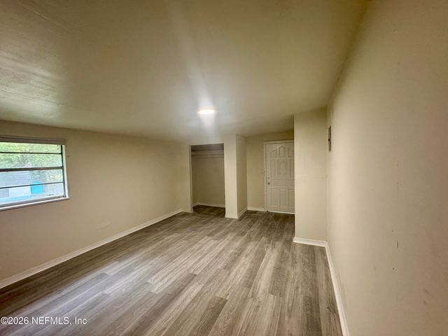 5420 LEAMING Avenue, Jacksonville, FL 32254