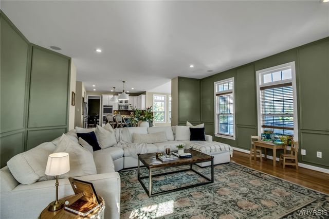 9 Winterhall Road, Orchard Park, NY 14127