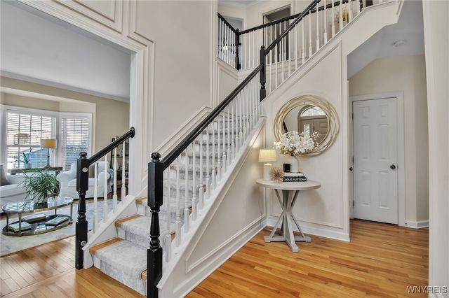 9 Winterhall Road, Orchard Park, NY 14127