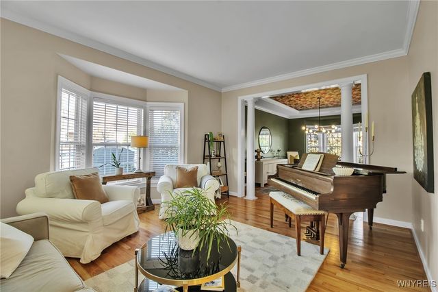 9 Winterhall Road, Orchard Park, NY 14127