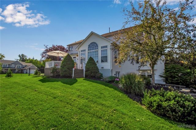 9 Winterhall Road, Orchard Park, NY 14127