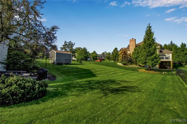 9 Winterhall Road, Orchard Park, NY 14127