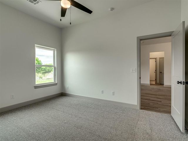 12509 Dolche Vita Drive, Yukon, OK 73099