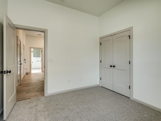 12509 Dolche Vita Drive, Yukon, OK 73099
